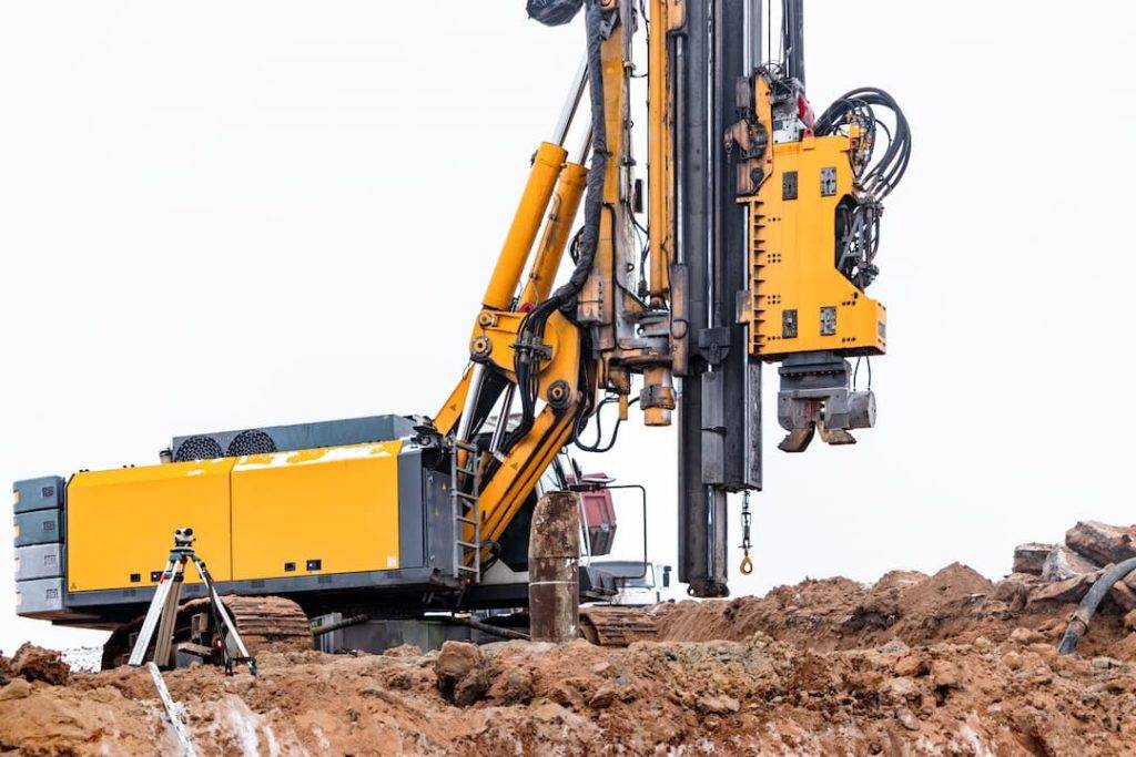 Large machine for piling