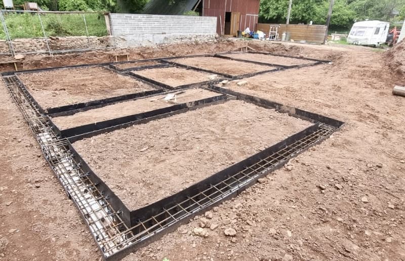 House outline foundations